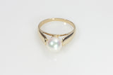Delicate Pearl Ring in Yellow Gold