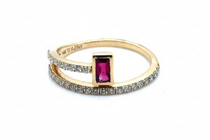 14k Yellow Gold .25ct Ruby and .26ct White Diamond Ring
